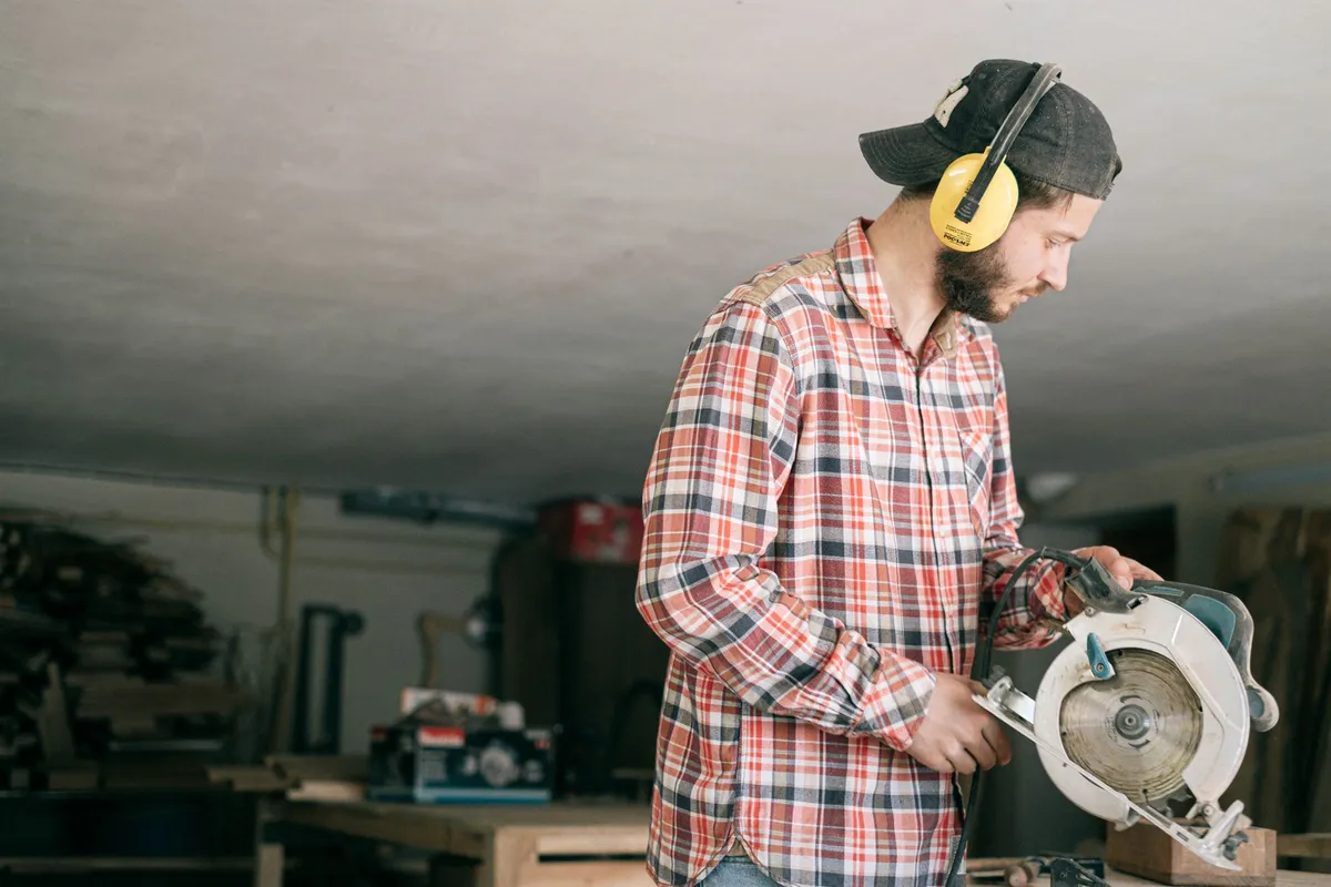 Starting a business after service: what's actually available